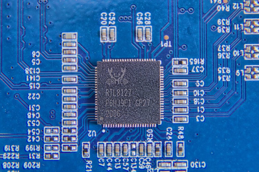 Realtek RTL8127